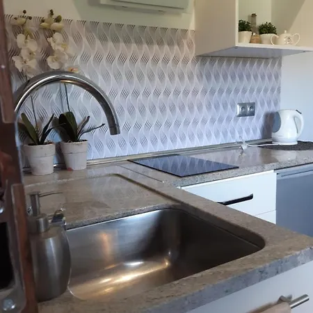 Maly Apartamencik Teo Apartment *