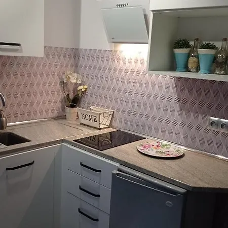 Rewal Apartamencik Teo - Caloroczny アパート