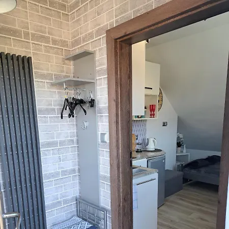 Maly Apartamencik Teo 2 Pokoje Z Balkonem I Domki * Rewal