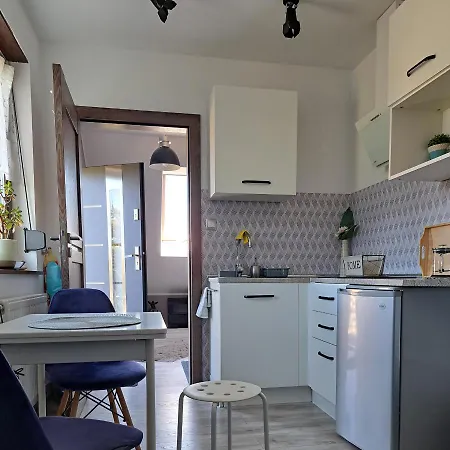 Maly Apartamencik Teo