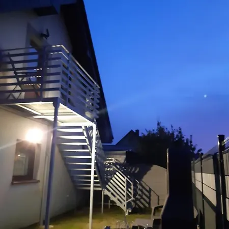 Maly Apartamencik Teo 2 Pokoje Z Balkonem I Domki